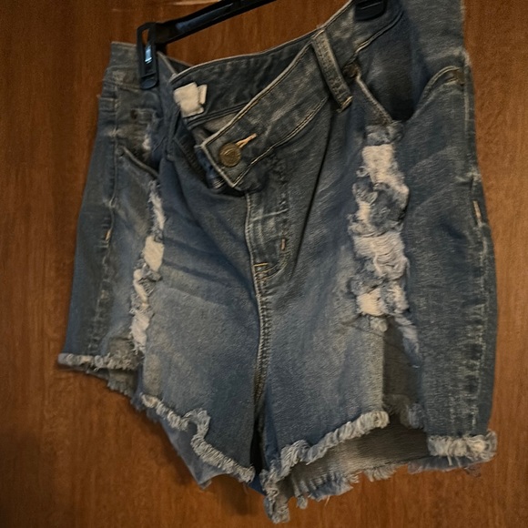 Torrid Blue Distressed Jean Shorts Frayed Hem - Picture 5 of 8
